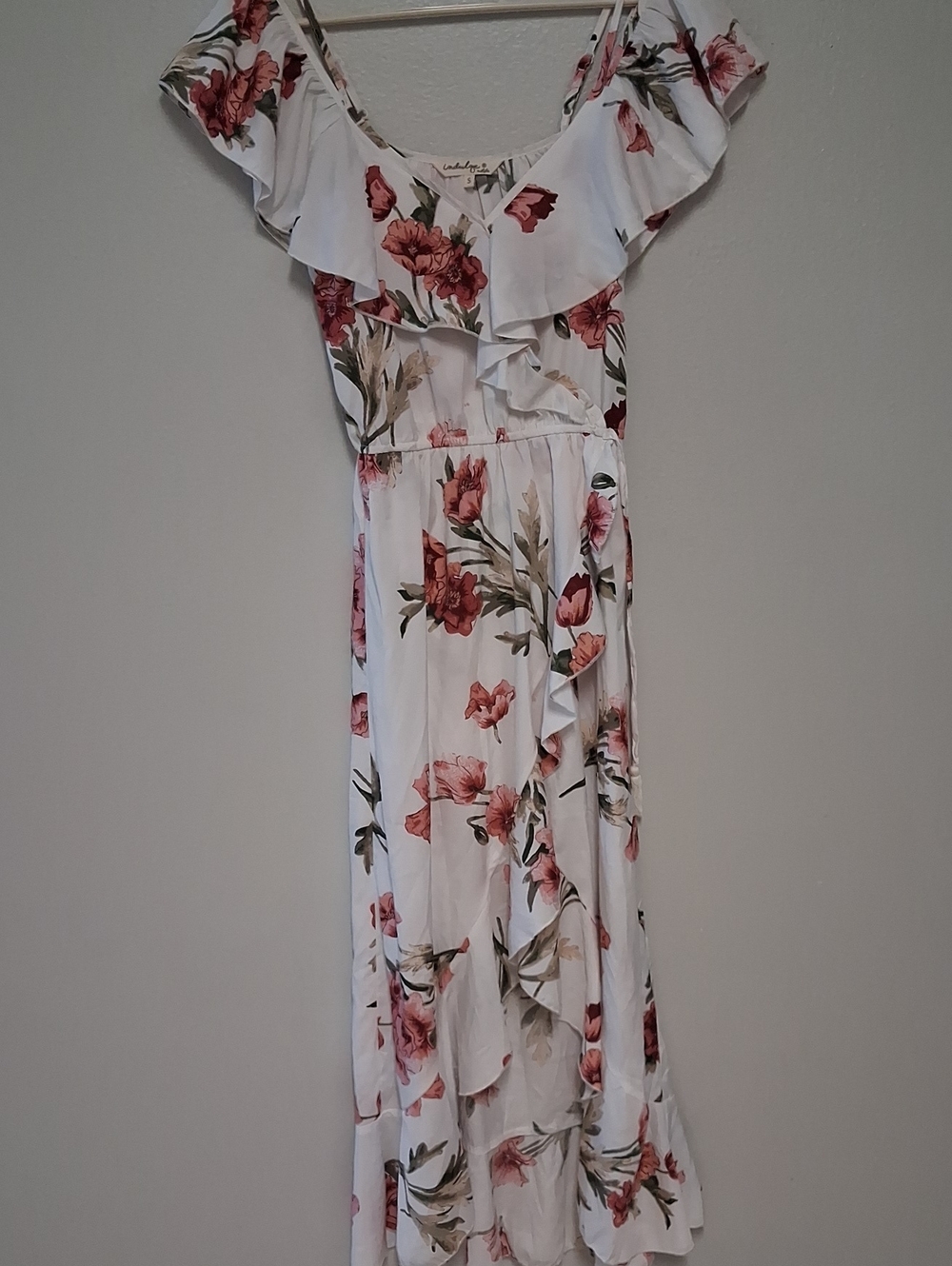 indulge White Floral V-Neck Blouse with Pink Roses